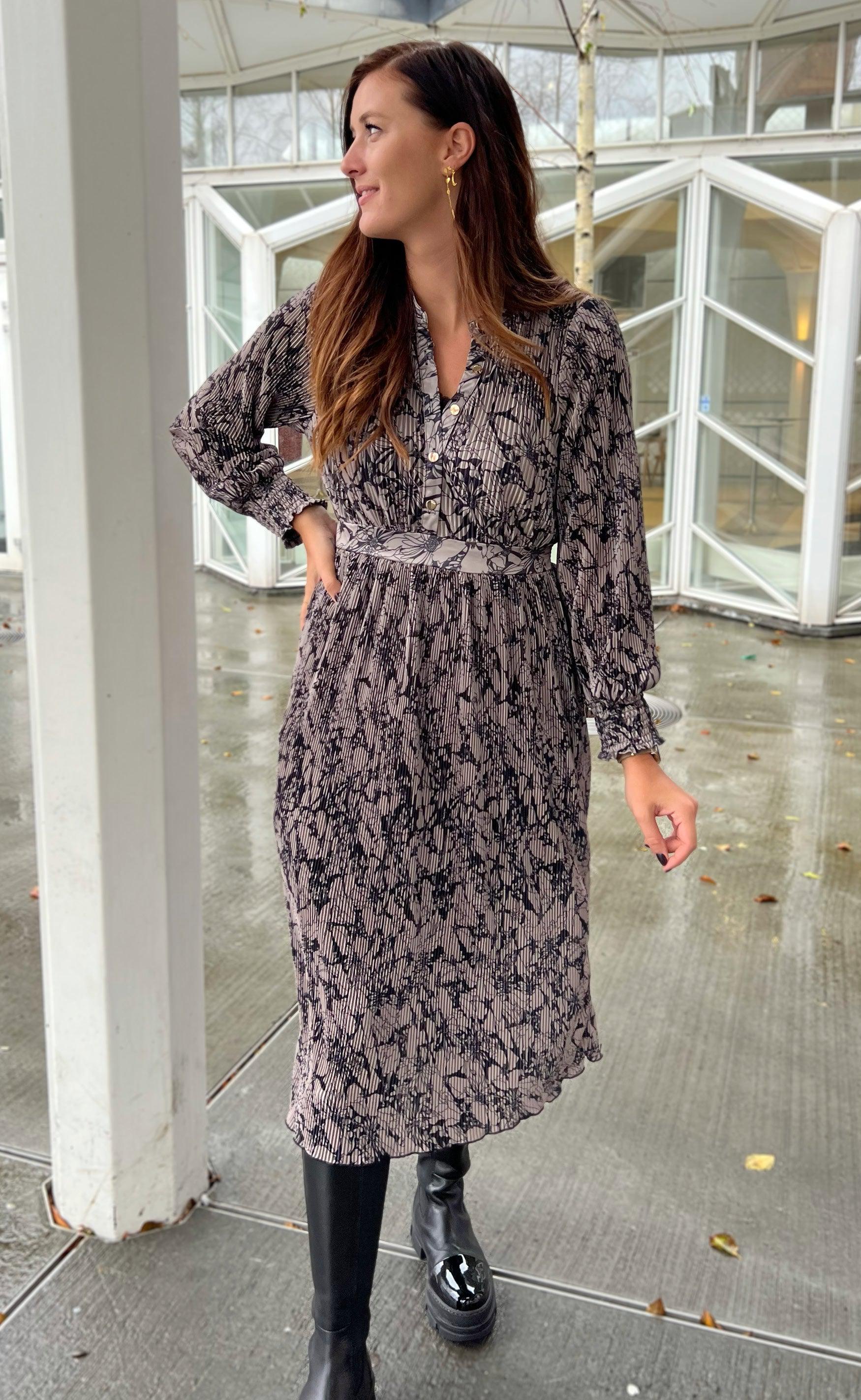 Say INA Copenhagen Kjole - Olivia - Black/Brown Flower