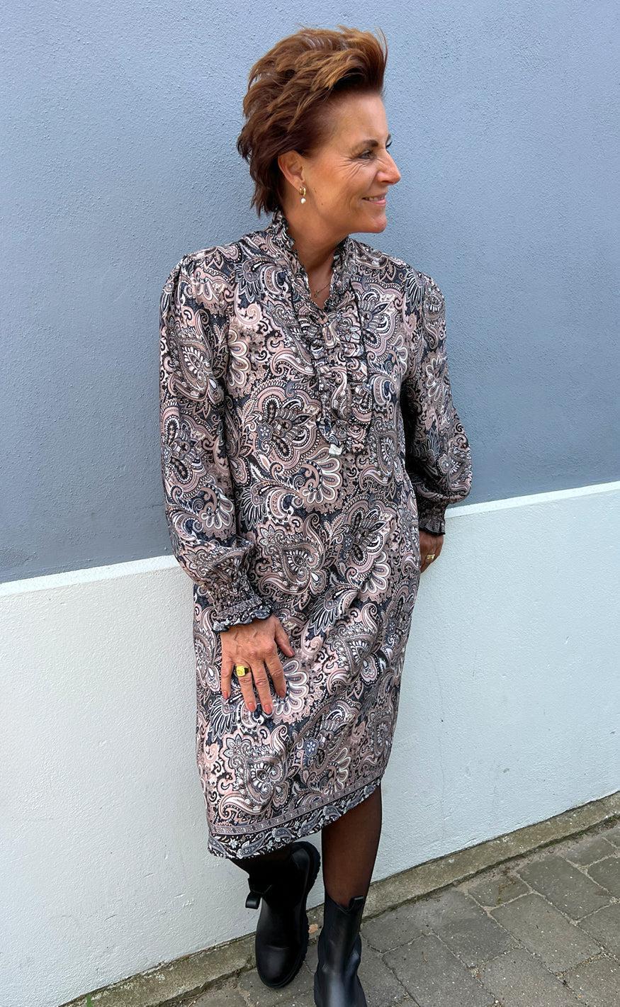 Say INA Copenhagen Kjole - Paulina - Mixed Paisley
