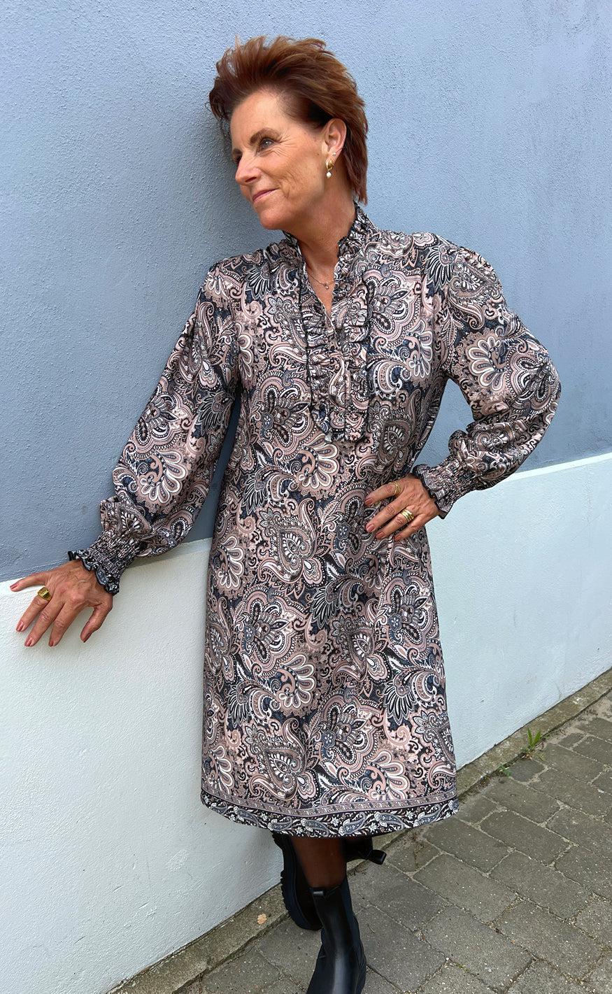 Say INA Copenhagen Kjole - Paulina - Mixed Paisley