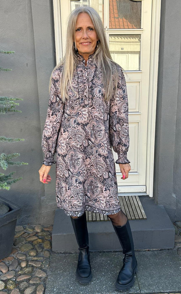 Say INA Copenhagen Kjole - Paulina - Mixed Paisley
