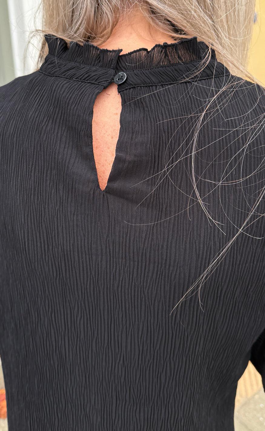 Say INA Copenhagen Kjole - Pernille Plisse - Black