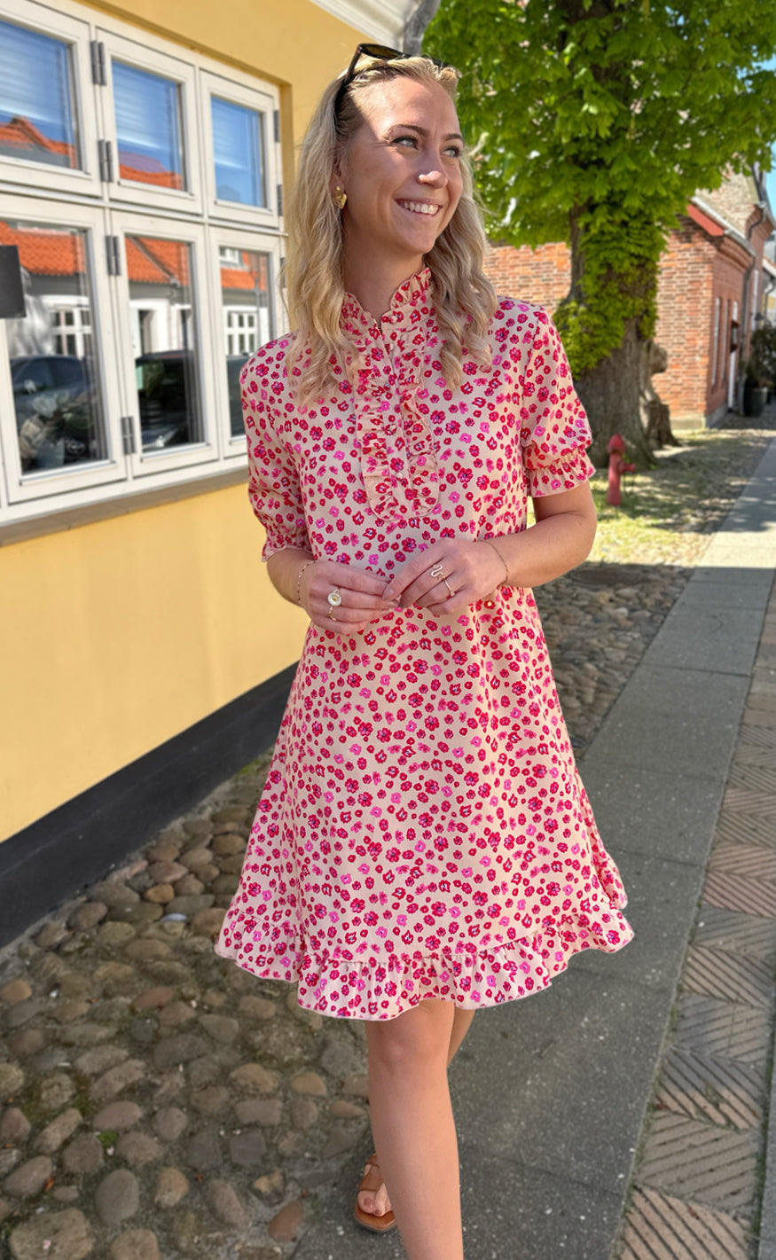 Say INA Copenhagen Kjole - Philine - Pink / Red Flowers