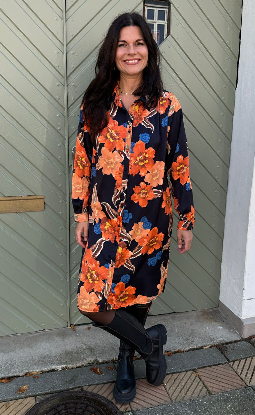 Say INA Copenhagen Kjole - Tanja - Black W. Flowers
