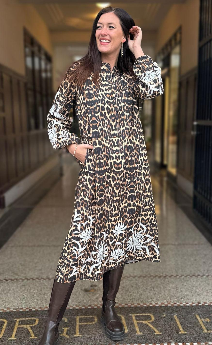 Say INA Copenhagen Kjole - Tilde Long - Leopard W. Embroidery