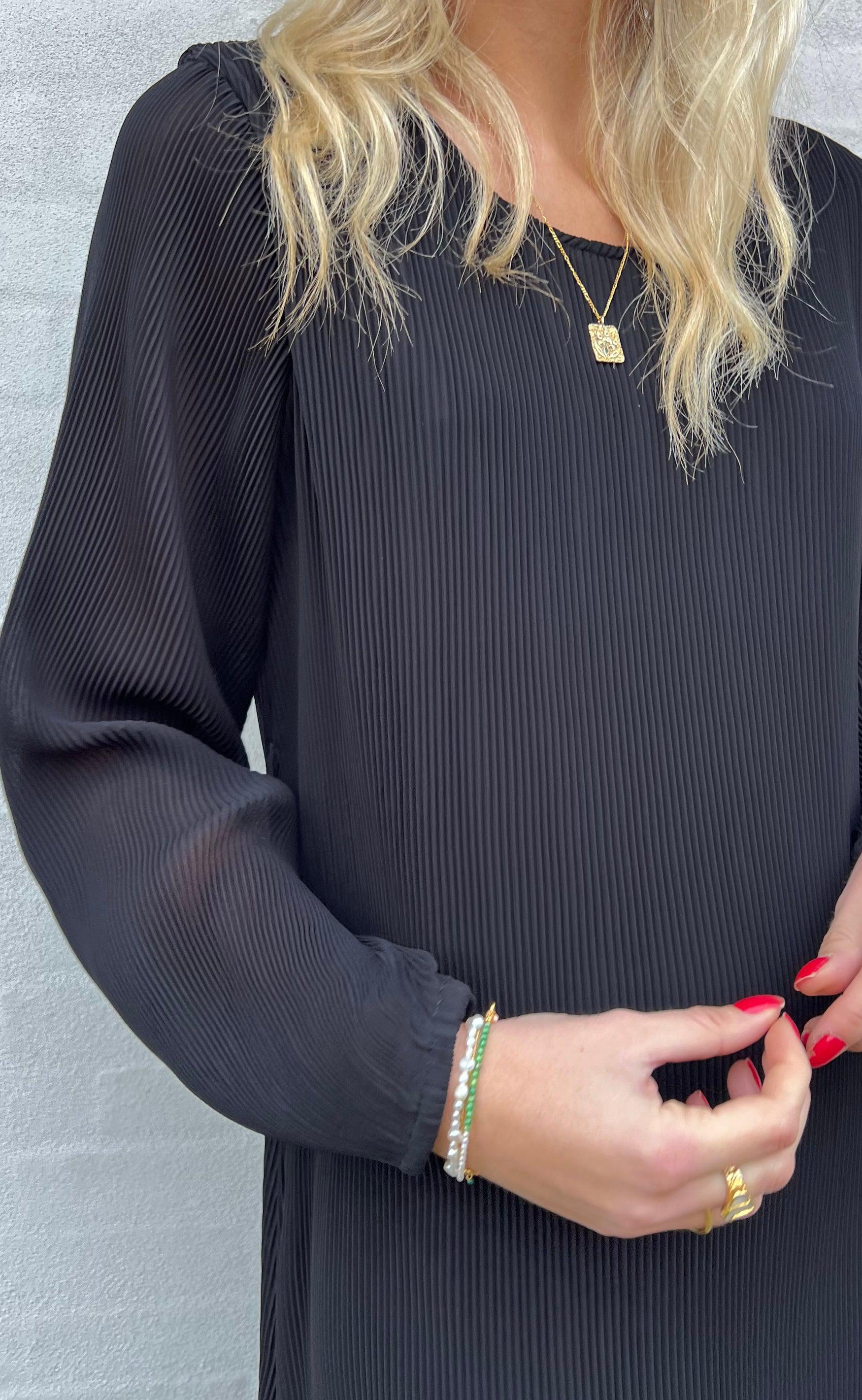 Say INA Copenhagen Kjole - Victoria Plisse - Black