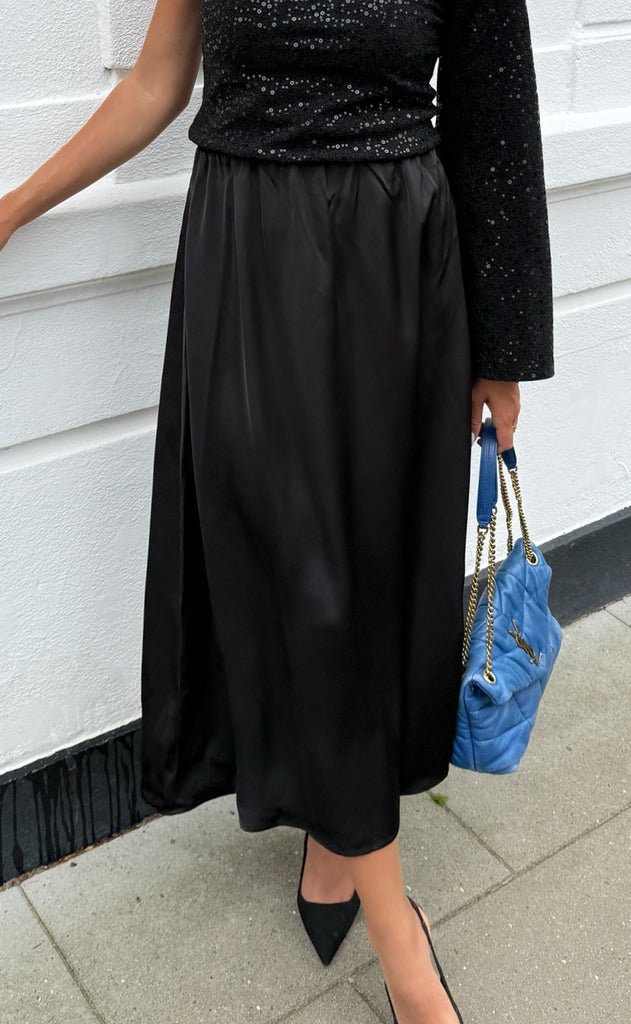 Say INA Copenhagen Nederdel - Kit Satin - Black