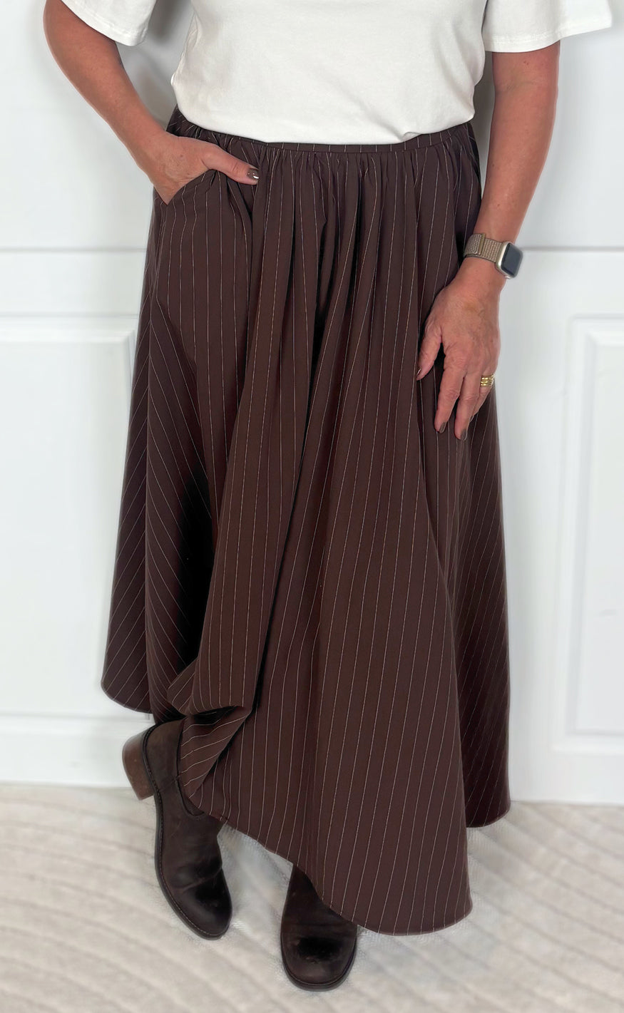 Say INA Copenhagen Nederdel - Lucia - Dark Brown W. Pinstripe