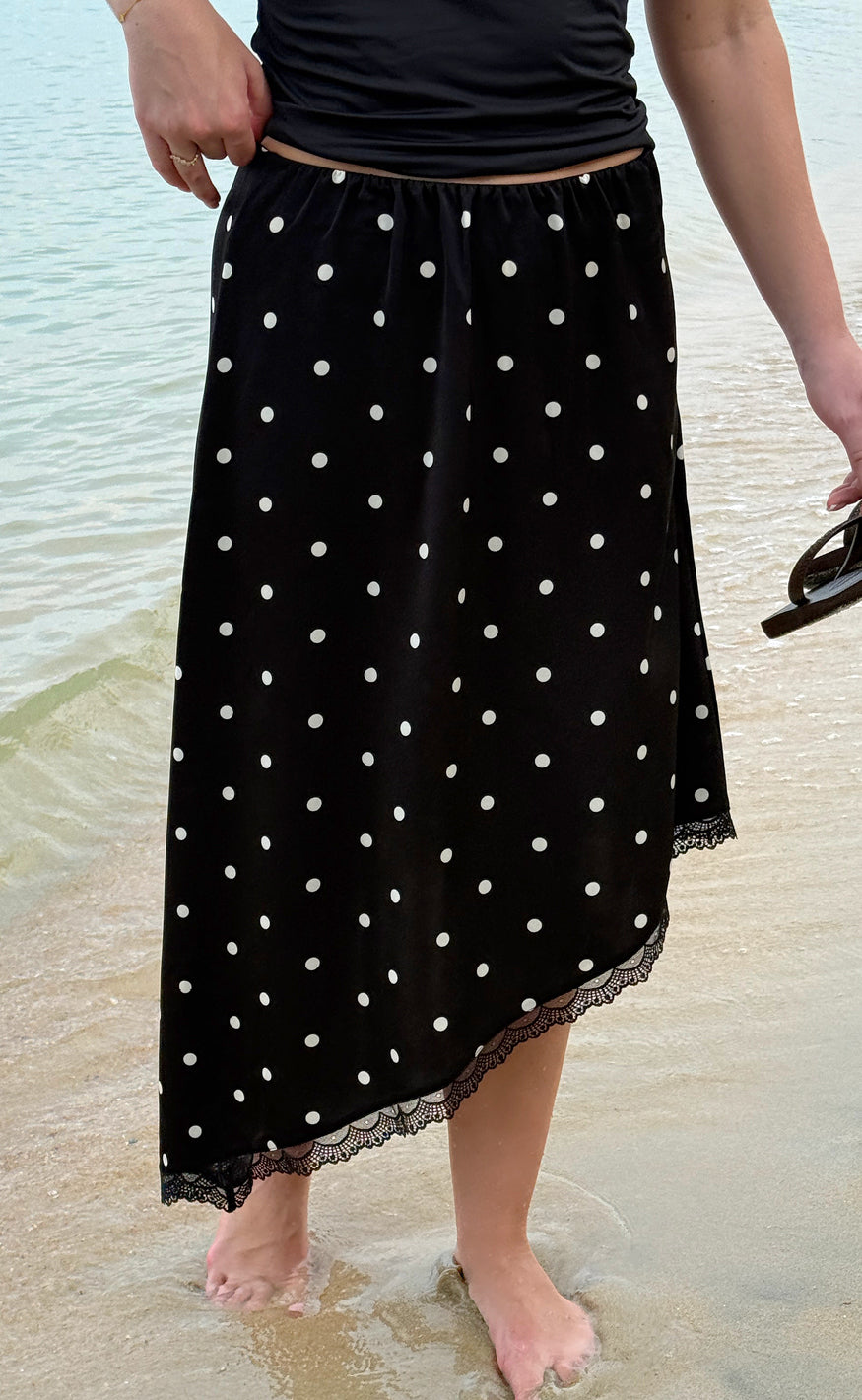 Say INA Copenhagen Nederdel - Nellie Assymmetric - Black W. White Dots