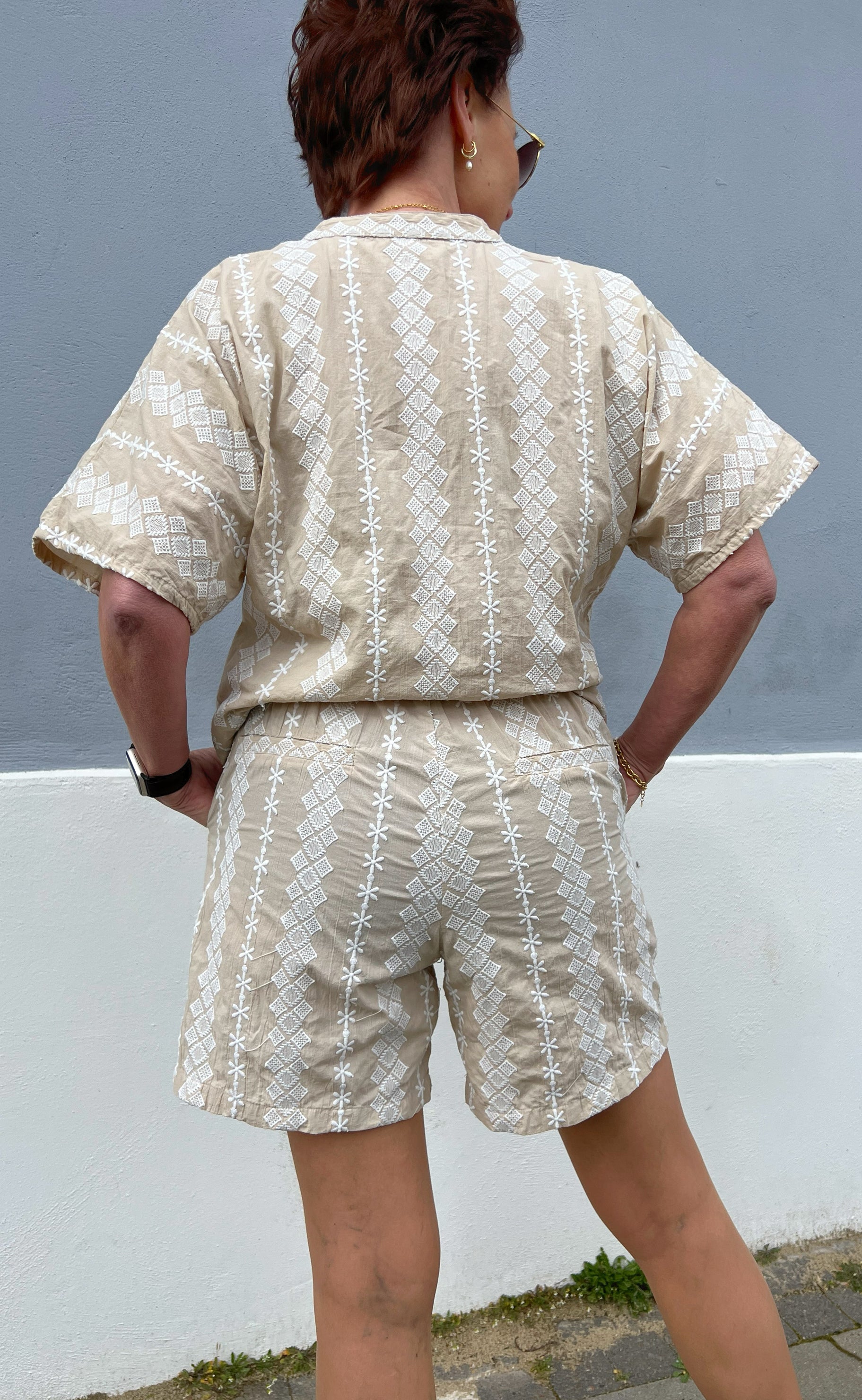 Say INA Copenhagen Shorts - Erica - Camel/White Embroidery