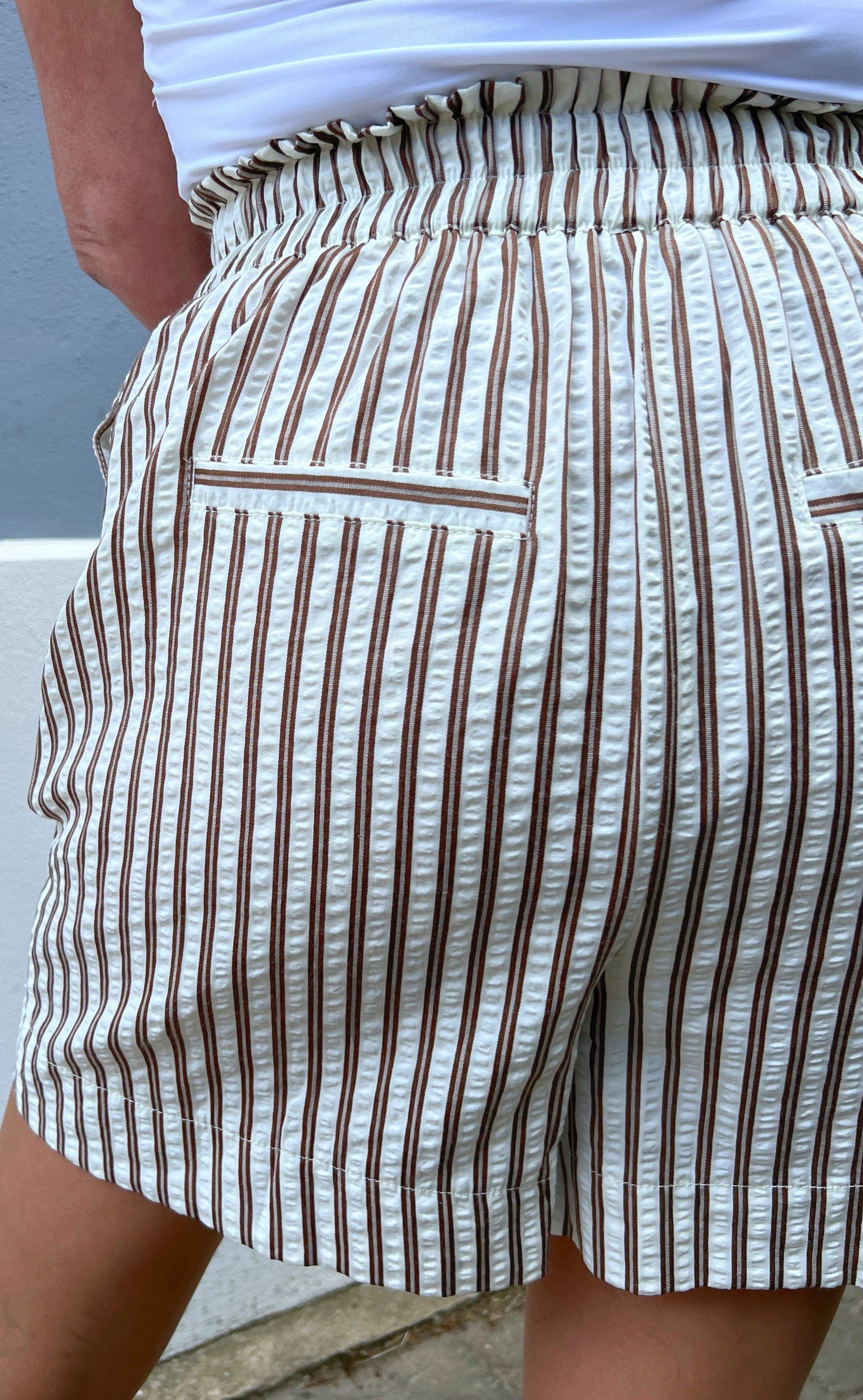 Say INA Copenhagen Shorts - Liv - White / Brown Striped