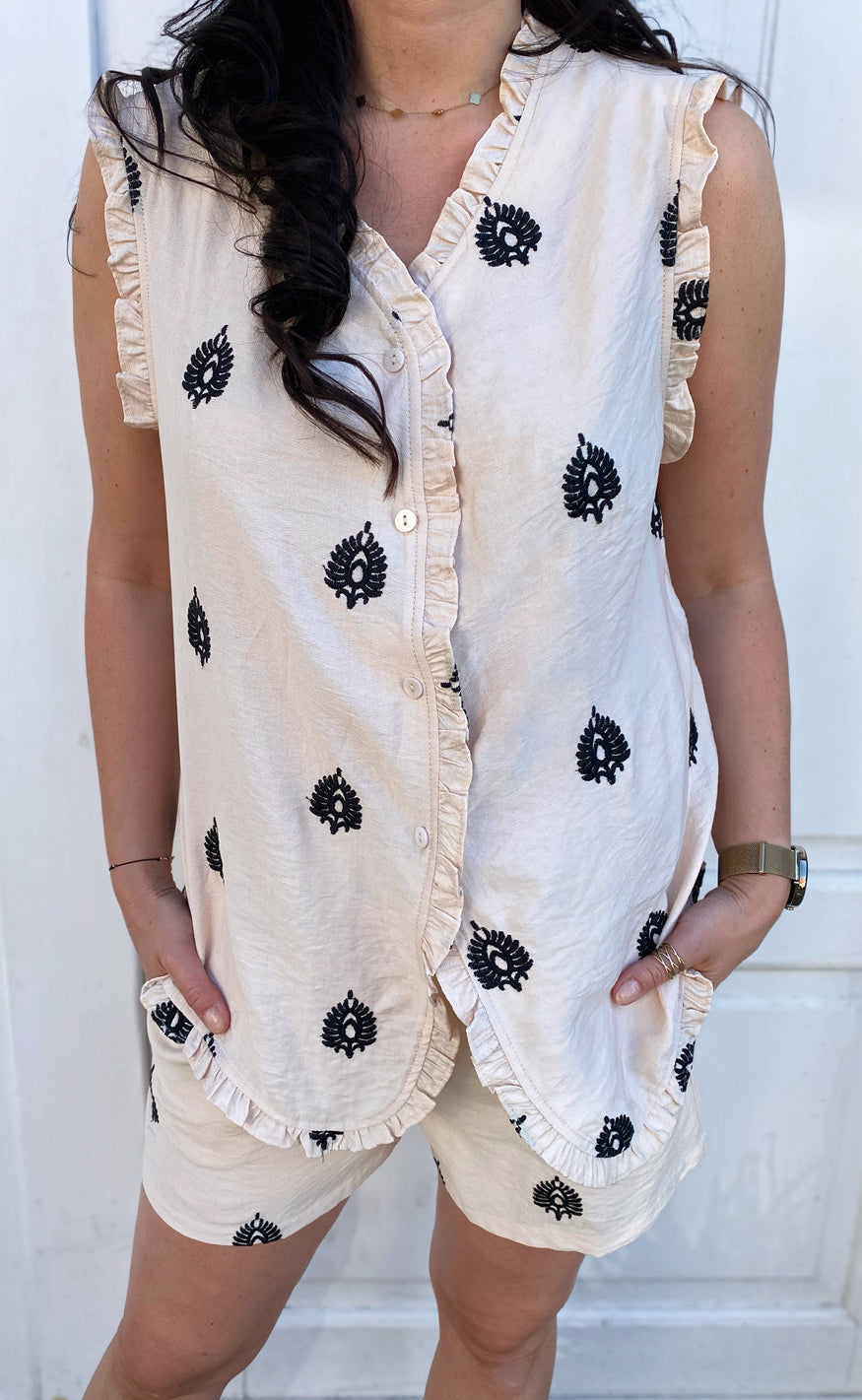Say INA Copenhagen Shorts - Melania - Beige W. Black Embroidery
