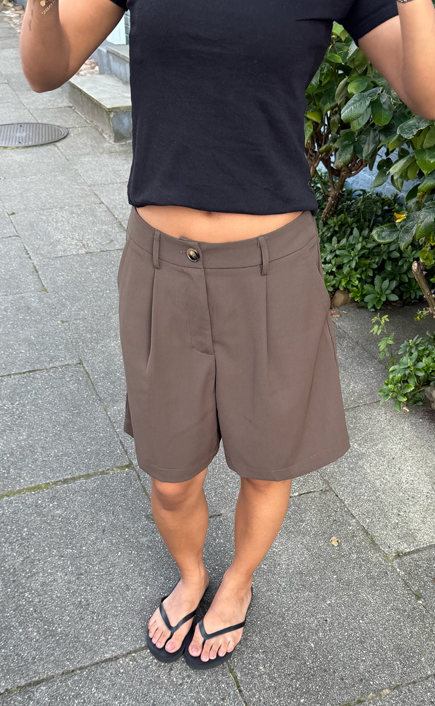 Say INA Copenhagen Shorts - Sanna - Dark Brown