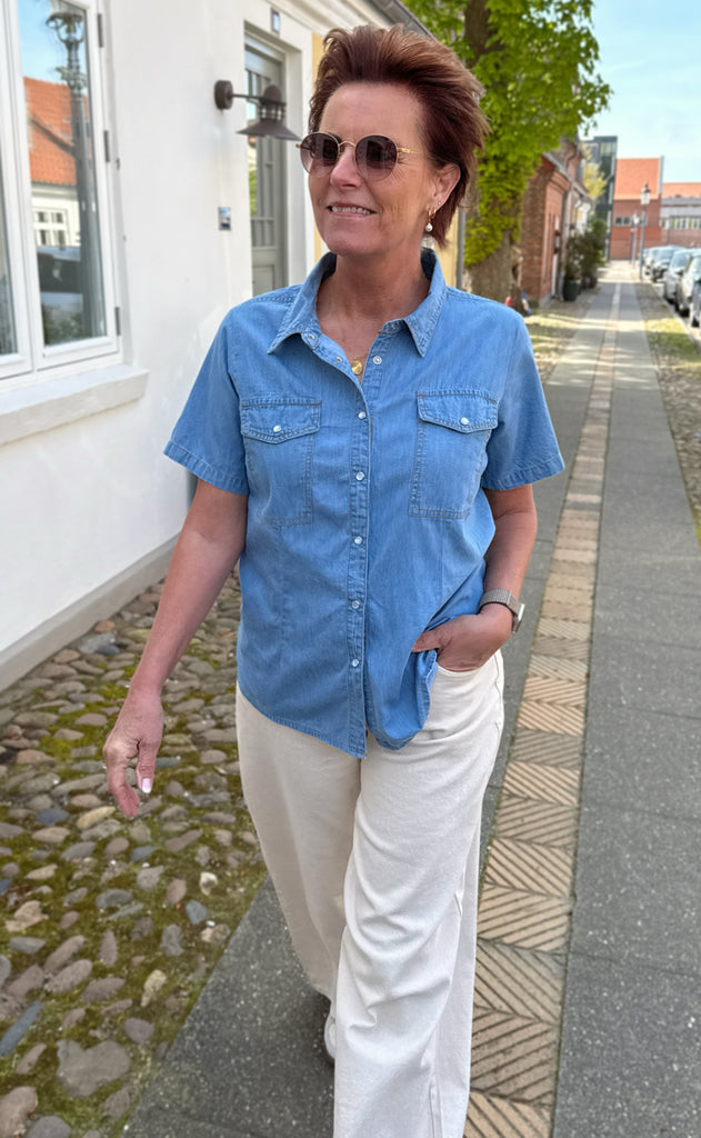 Say INA Copenhagen Skjorte - Detia Summer - Light Blue Denim