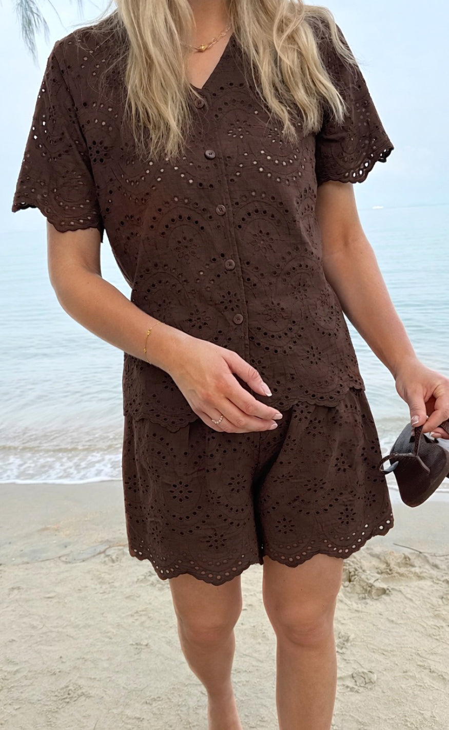 Say INA Copenhagen Skjorte - Emilia Embroidery - Dark Brown