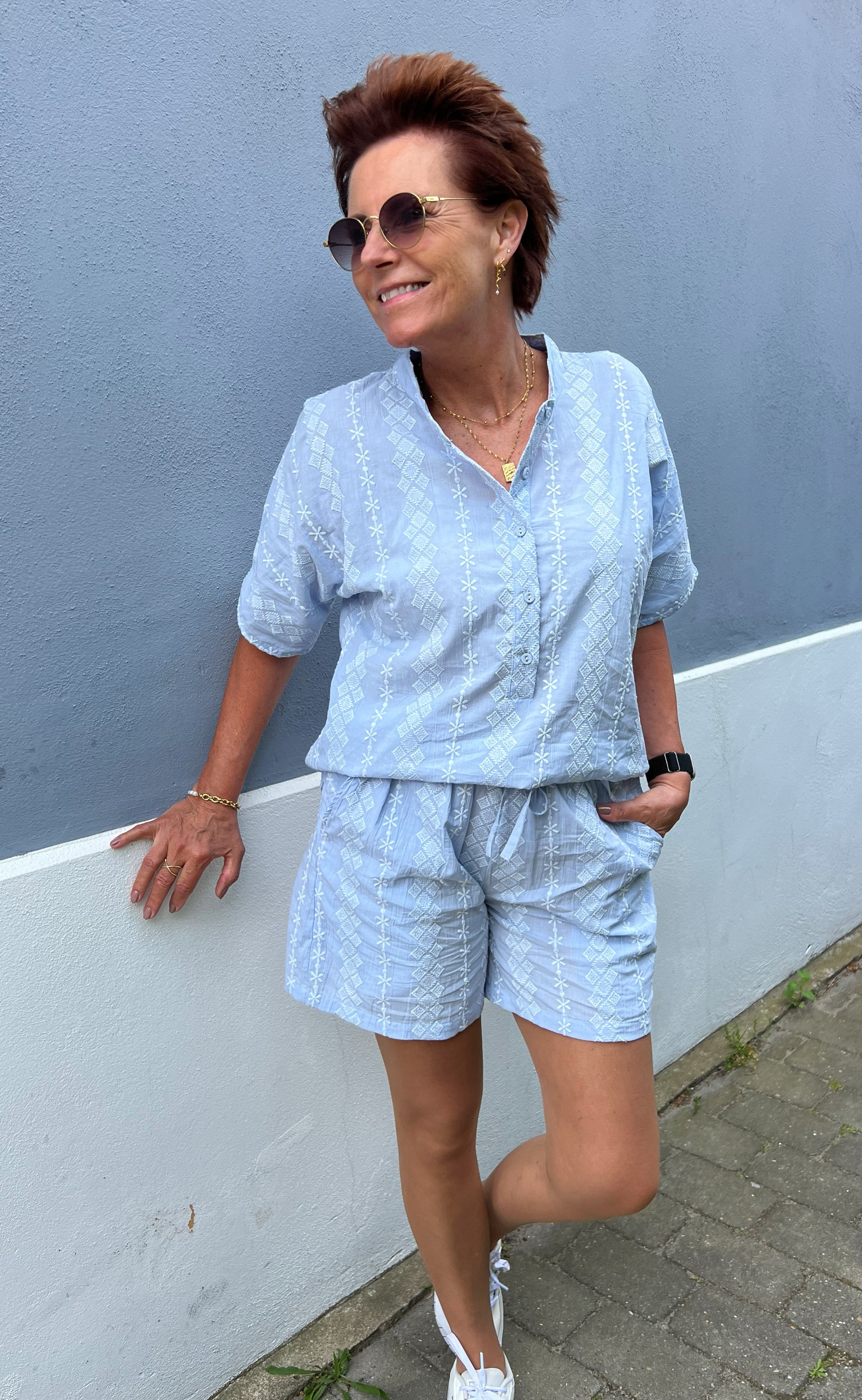 Say INA Copenhagen Skjorte - Erica - Blue/White Embroidery