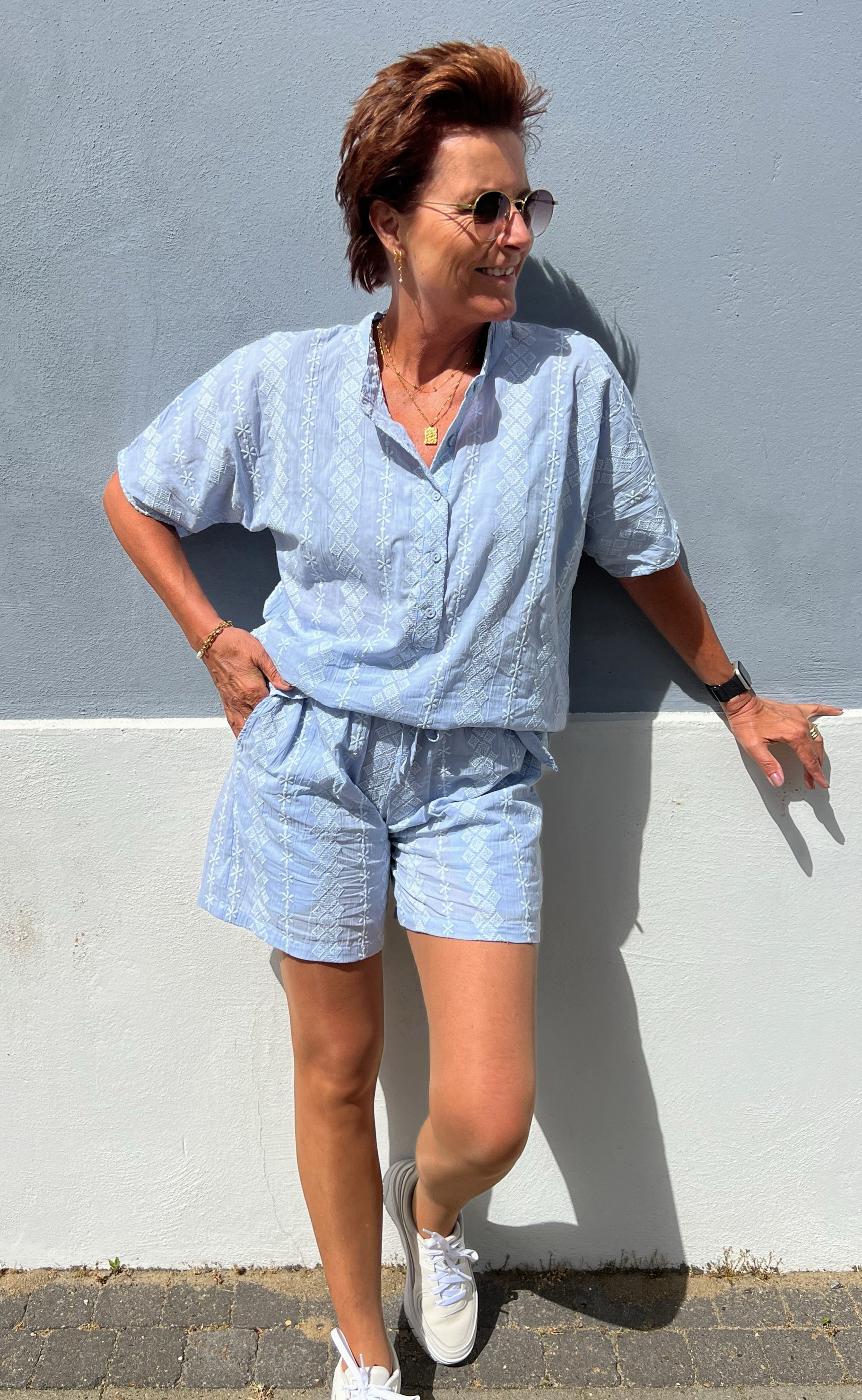 Say INA Copenhagen Skjorte - Erica - Blue/White Embroidery