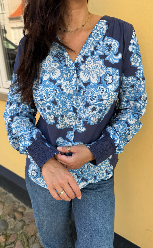 Say INA Copenhagen Skjorte - Hanna - Blue Flowers