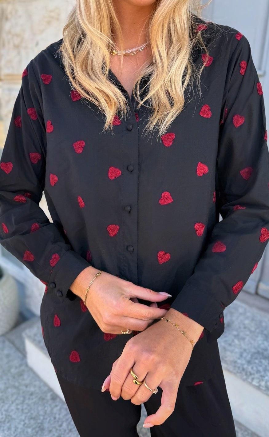 Say INA Copenhagen Skjorte - Katrina - Black W. Red Hearts