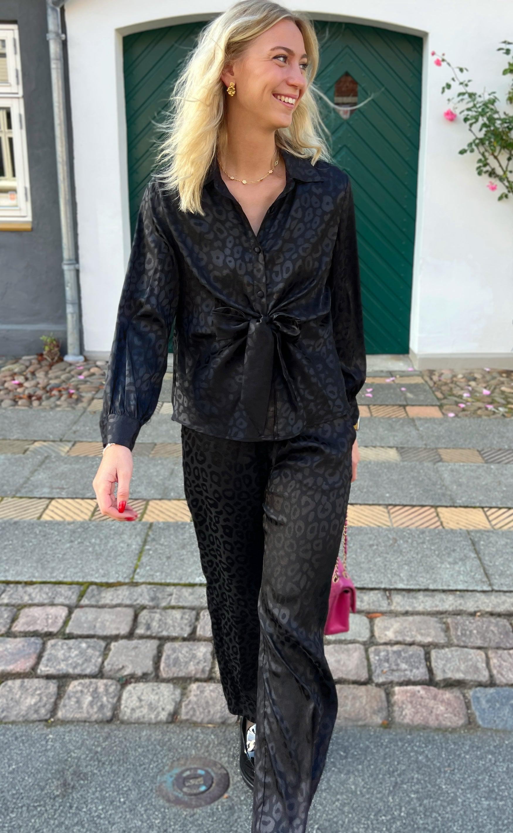 Say INA Copenhagen Skjorte - Luna - Black Leo