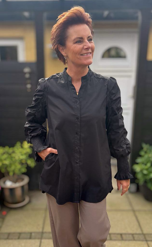 Say INA Copenhagen Skjorte - Rina Ruffle - Black