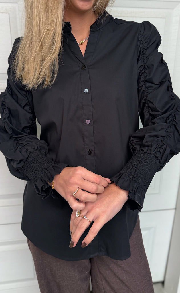 Say INA Copenhagen Skjorte - Rina Ruffle - Black