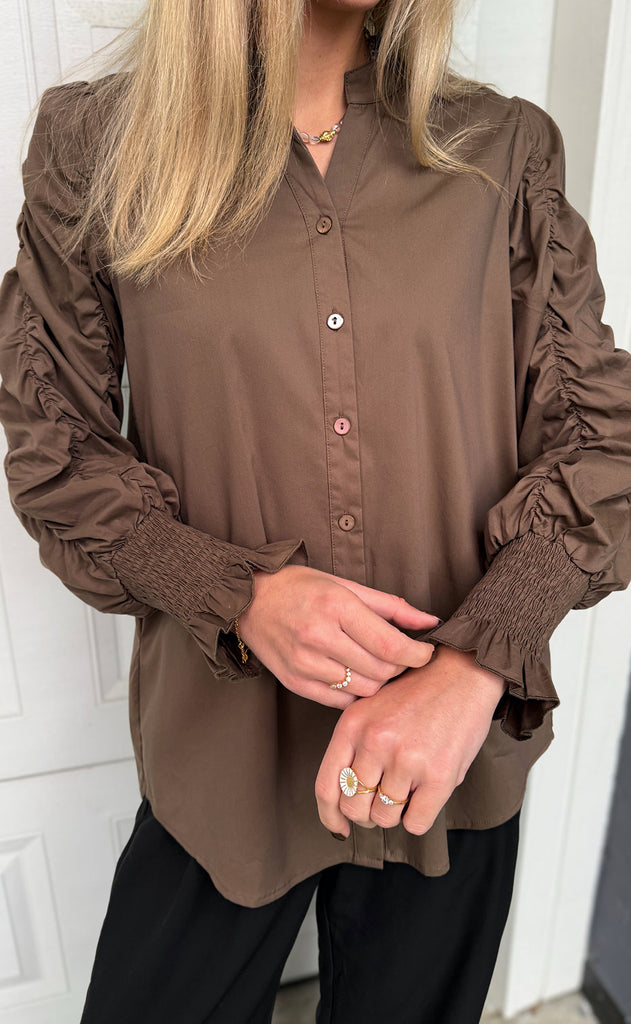 Say INA Copenhagen Skjorte - Rina Ruffle - Dark Brown