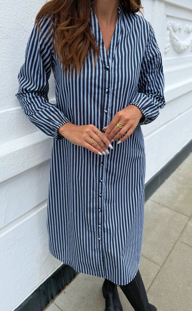 Say INA Copenhagen Skjortekjole - Cilla - Navy Blue Stripes
