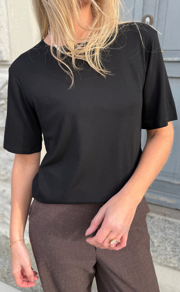 Say INA Copenhagen T-Shirt - Frida - Black