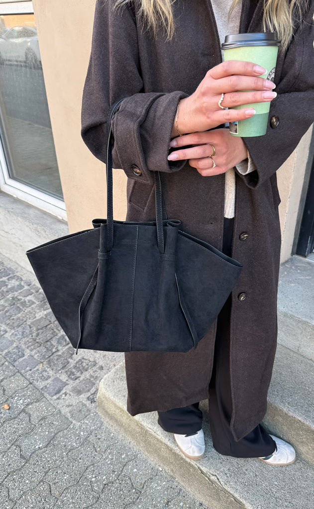 Say INA Copenhagen Taske - Amanda - Black Faux Suede