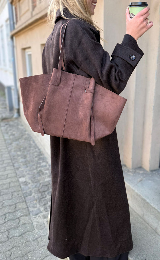 Say INA Copenhagen Taske - Amanda - Brown Faux Suede