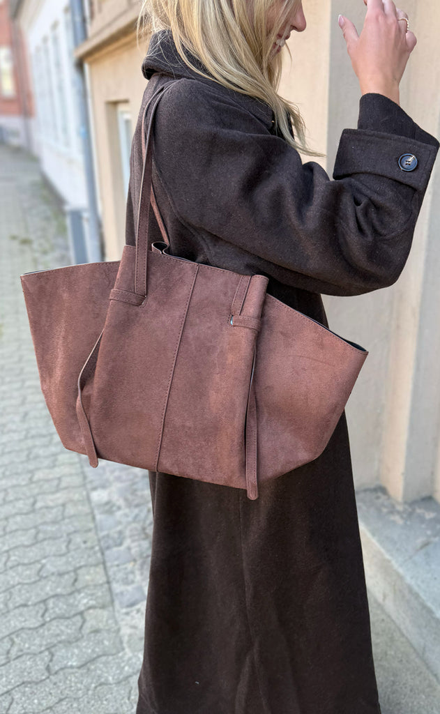 Say INA Copenhagen Taske - Amanda - Brown Faux Suede