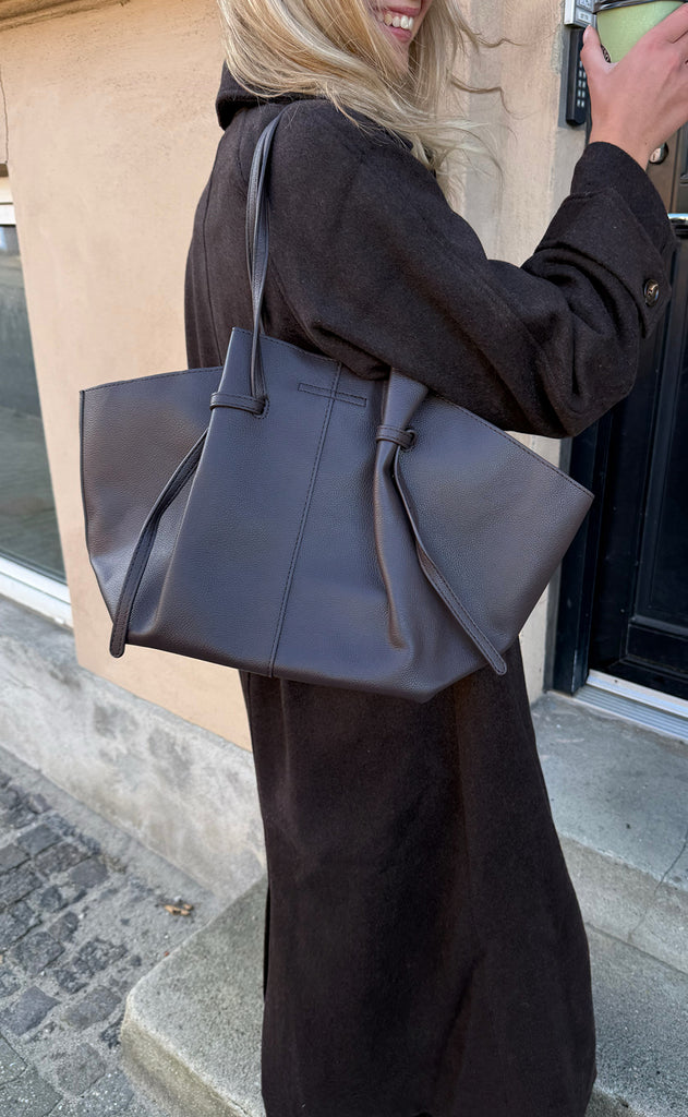 Say INA Copenhagen Taske - Amanda - Dark Brown PU Leather