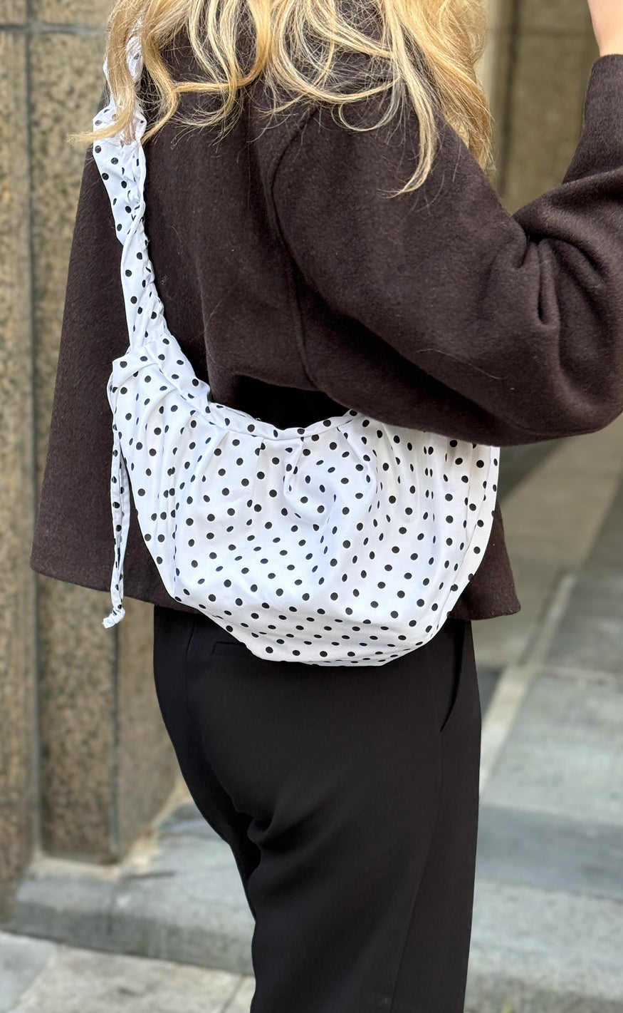 Say INA Copenhagen Taske - Dortea Dotted - White W. Black Dots