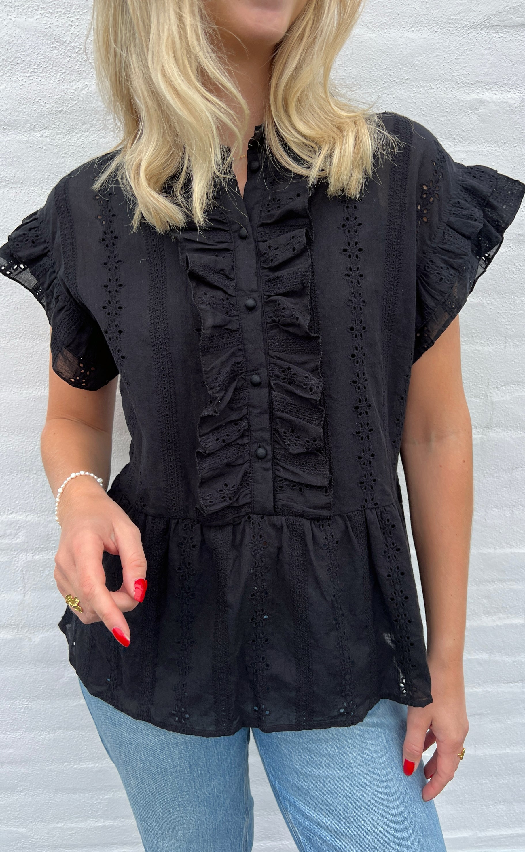 Say INA Copenhagen Top - Freya - Black Broderie Anglaise