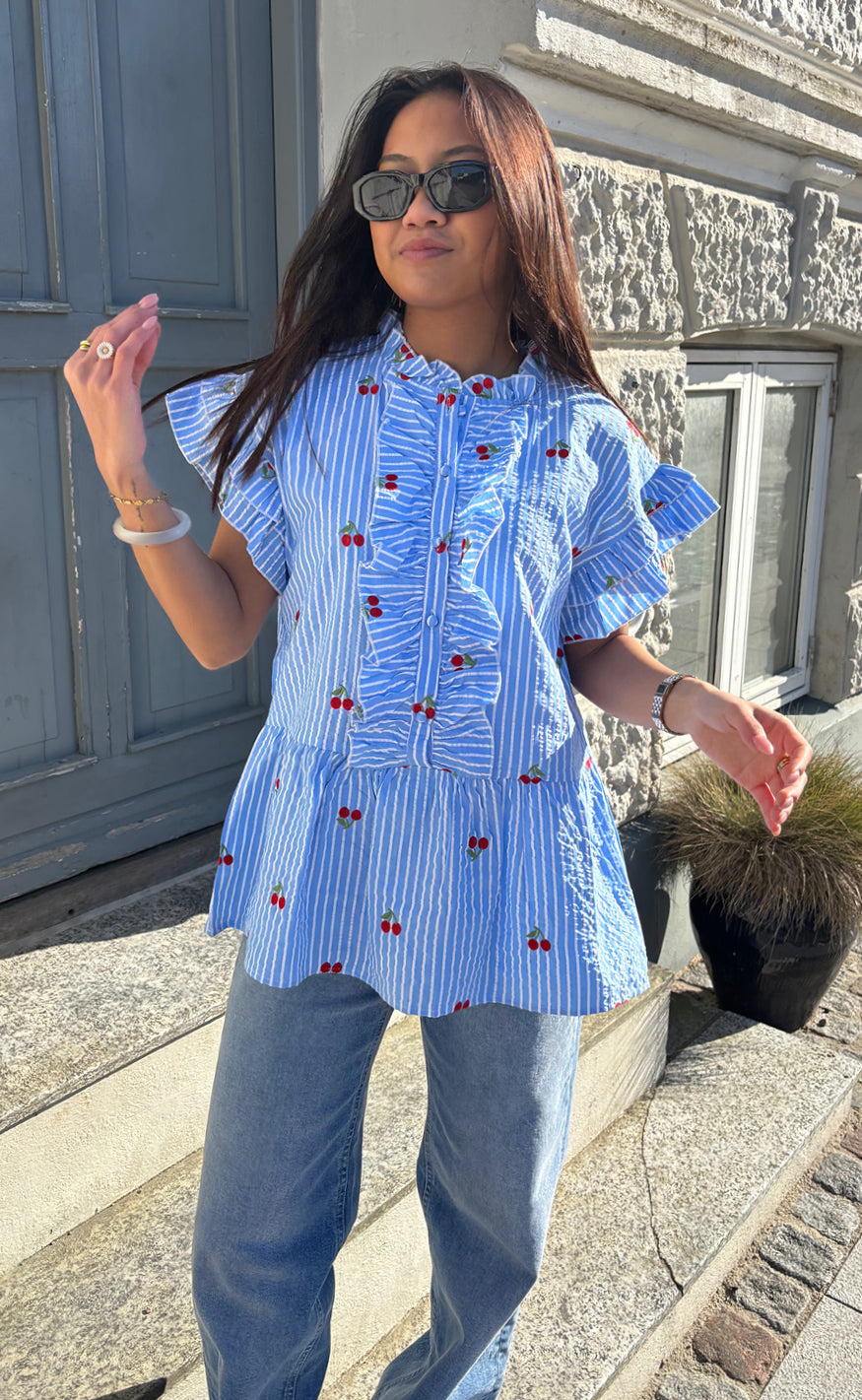 Say INA Copenhagen Top - Freya - Blue Striped W. Cherries