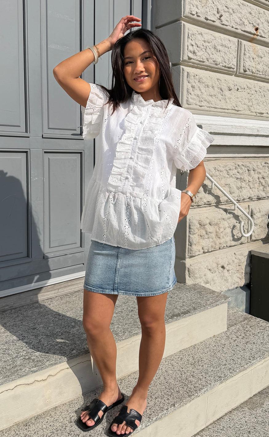 Say INA Copenhagen Top - Freya - White Broderie Anglaise