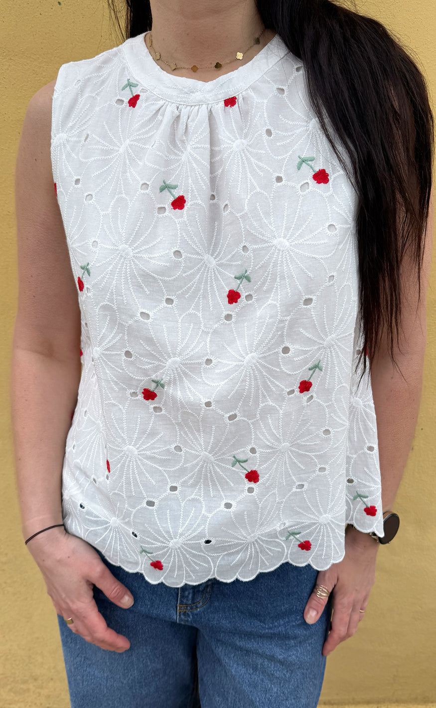 Say INA Copenhagen Top - Silja - White Lace W. Embroidery Flowers