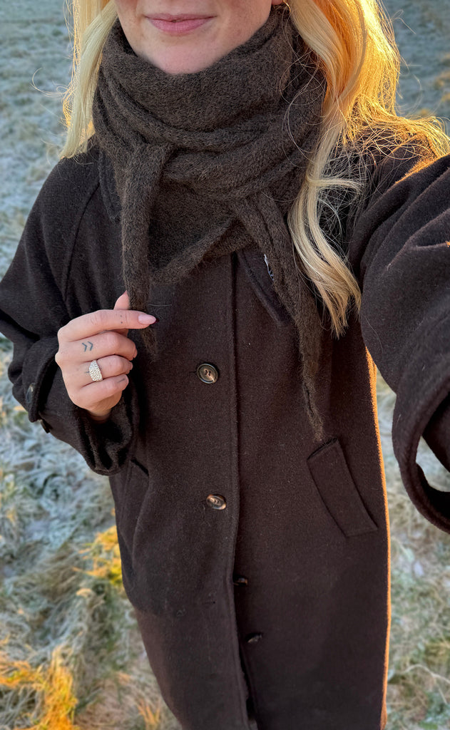 Say INA Copenhagen Tørklæde - Myrna - Dark Brown