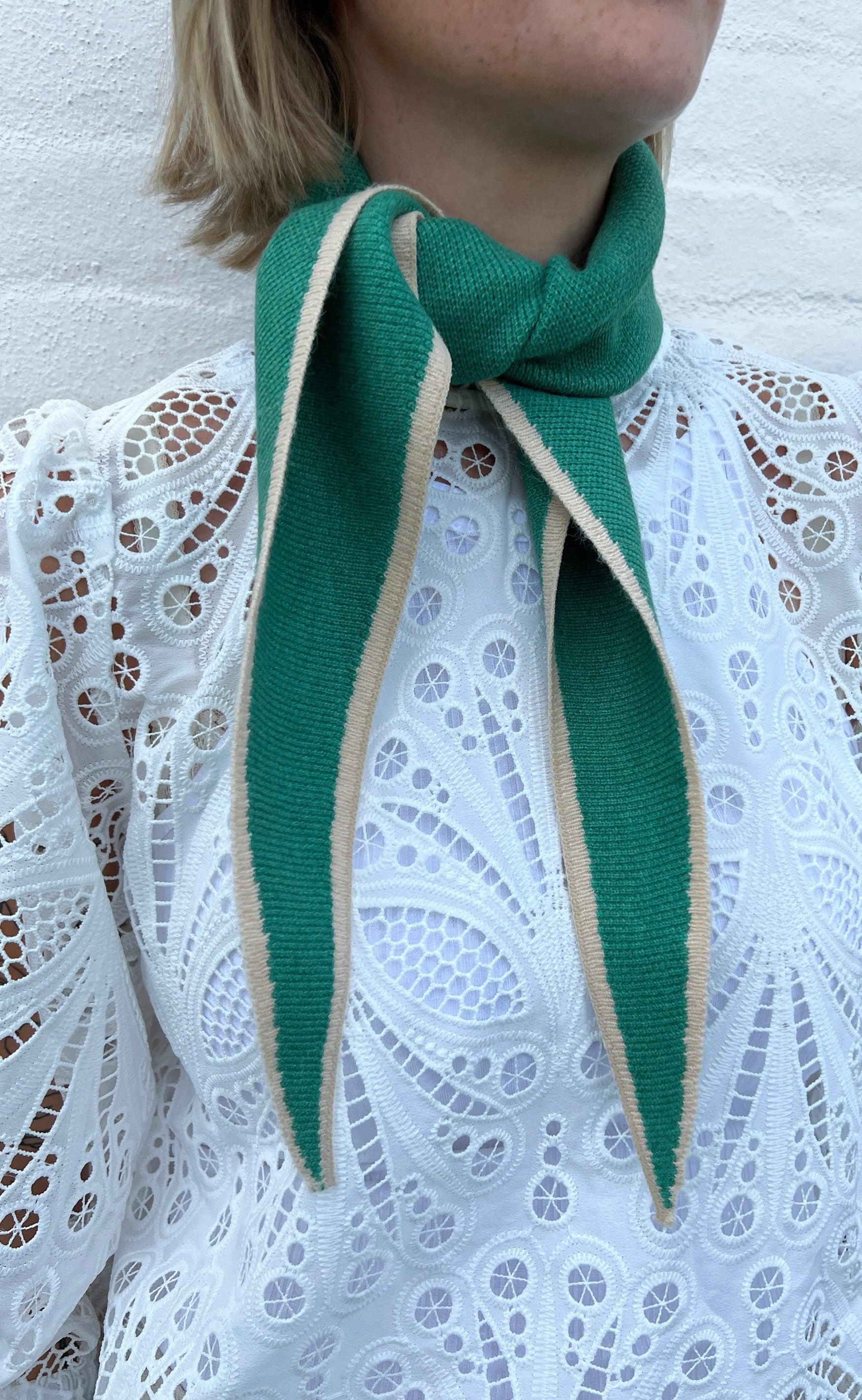 Say INA Copenhagen Tørklæde - Paris Triangle - Green / Beige