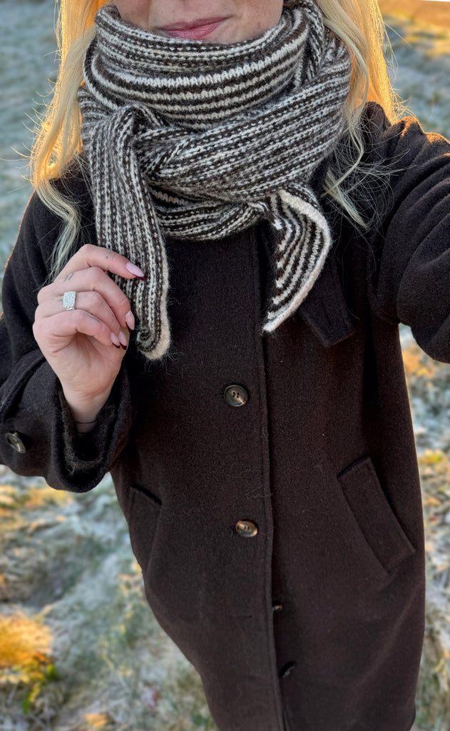 Say INA Copenhagen Tørklæde - Sophie - Brown Striped