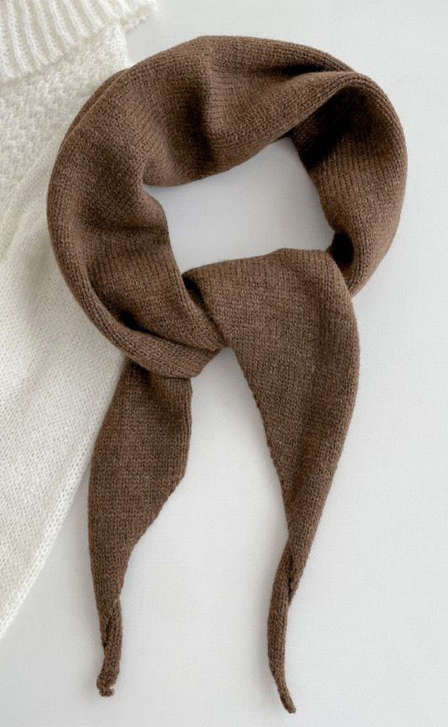 Say INA Copenhagen Tørklæde - Sophie Triangle - Dark Brown