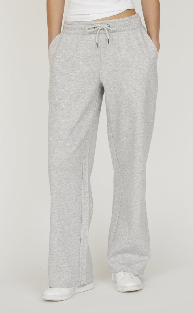 Sisters Point Bukser - Hike-W.PA - L. Grey Mel.