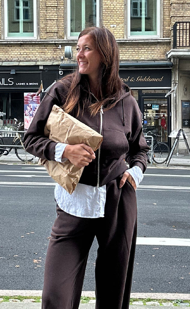 Sisters Point Sweatshirt - Vemia - Brown