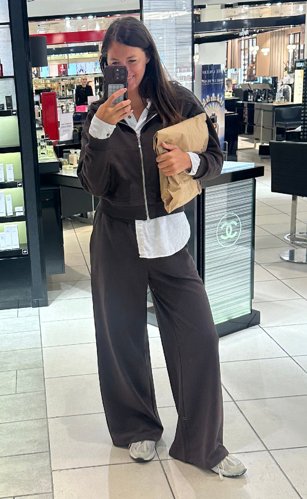 Sisters Point Sweatshirt - Vemia - Brown