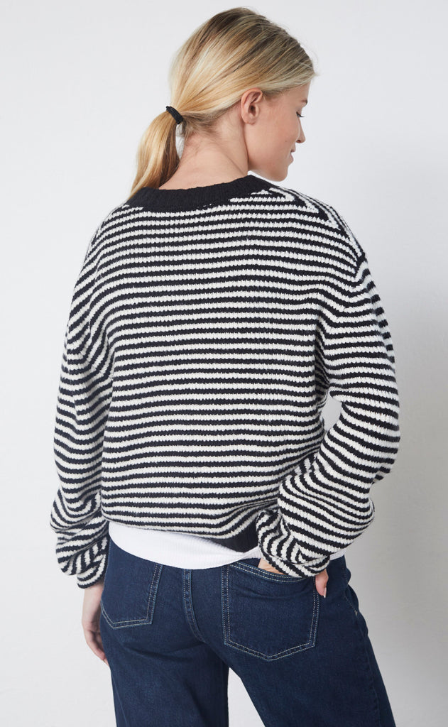 Sisters Point Cardigan - Helva - Black/Cream