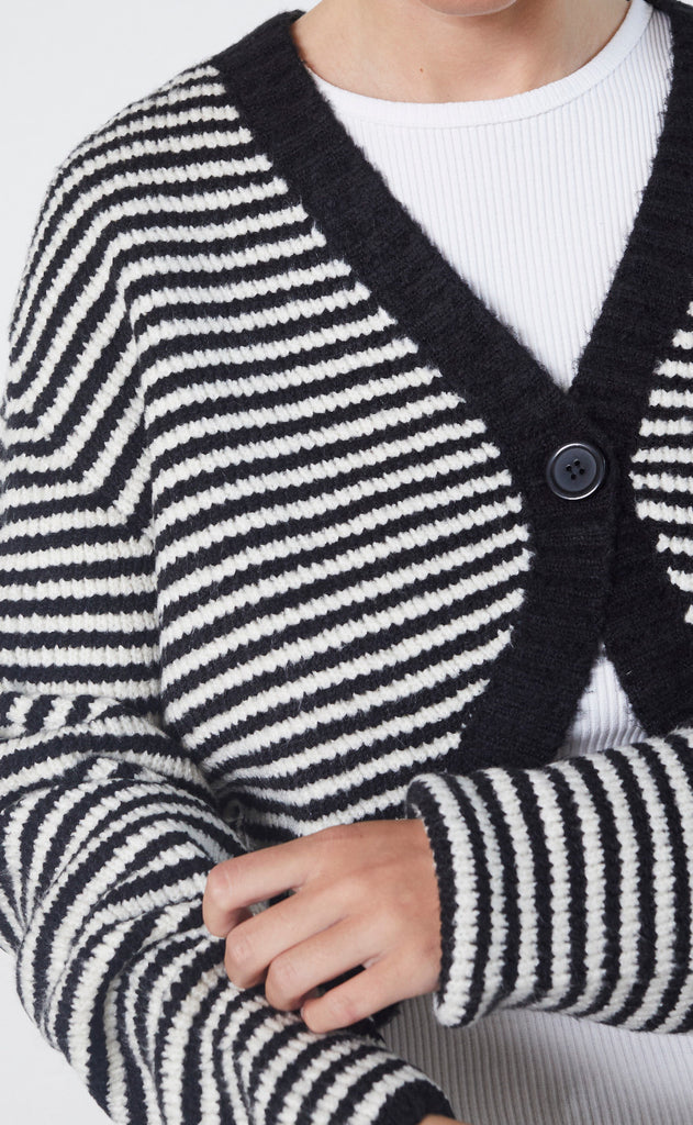 Sisters Point Cardigan - Helva - Black/Cream