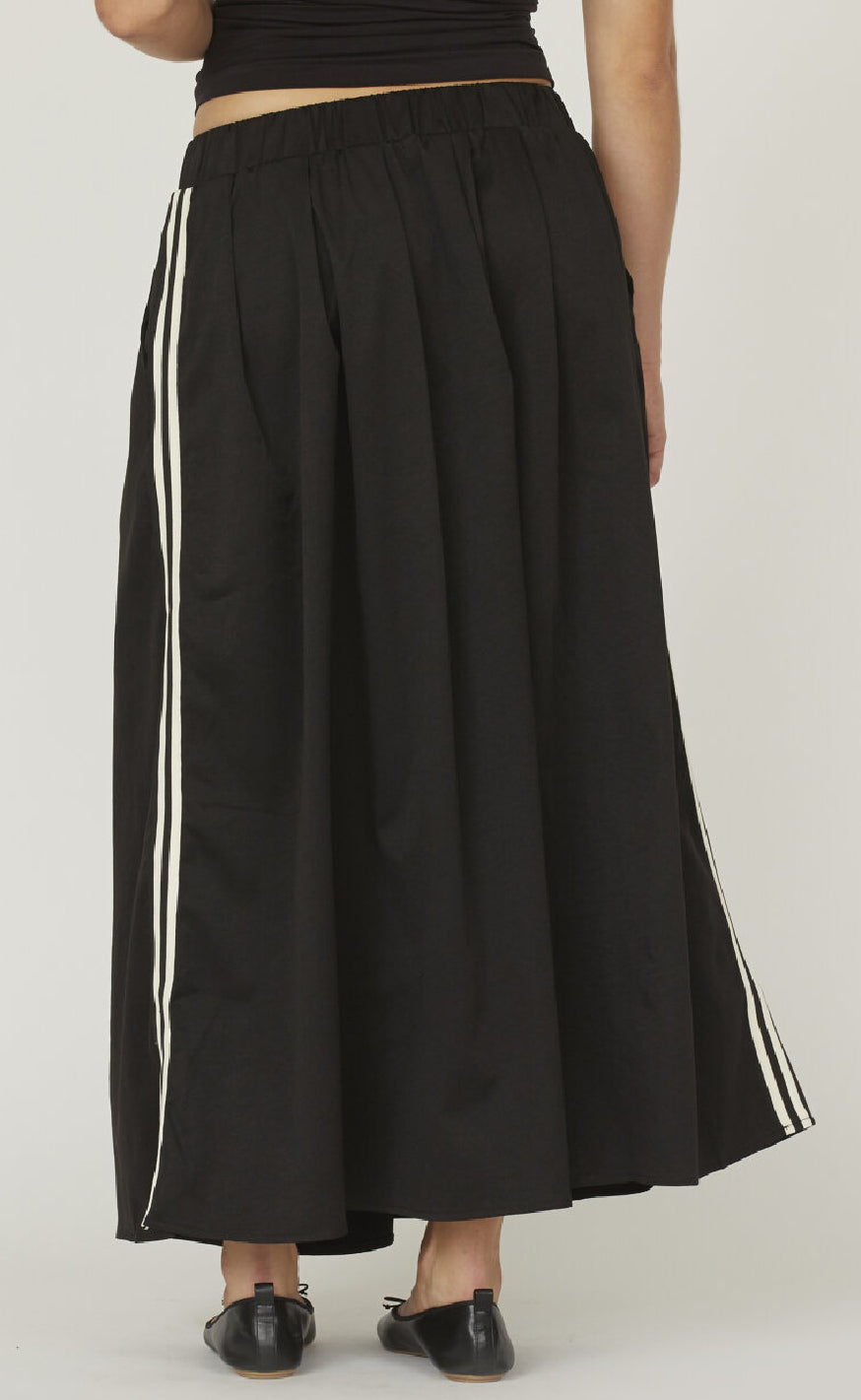 Sisters Point Nederdel - Nara-SKIRT - Black/Cream