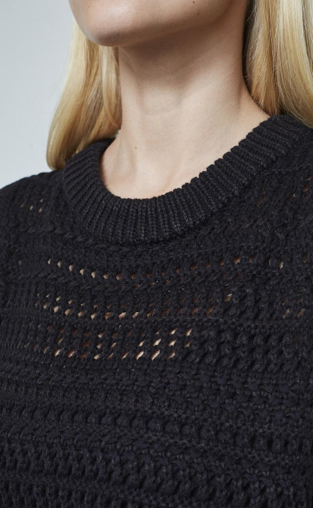 Sisters Point Strik - Helta-VE - Black