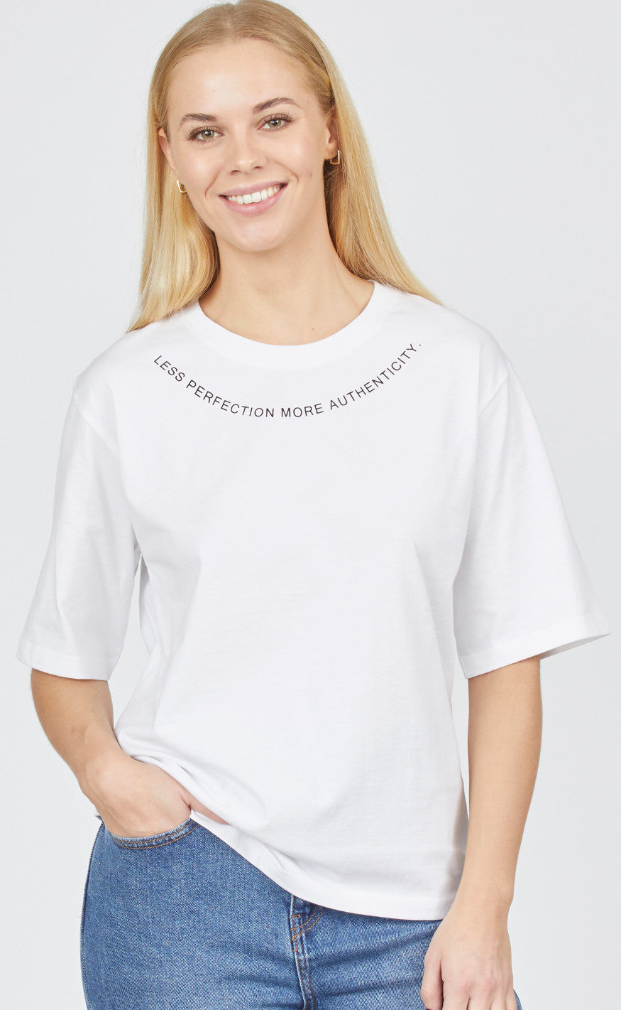 Sisters Point T-shirt - Heda Loose-.SS8 - White/Black