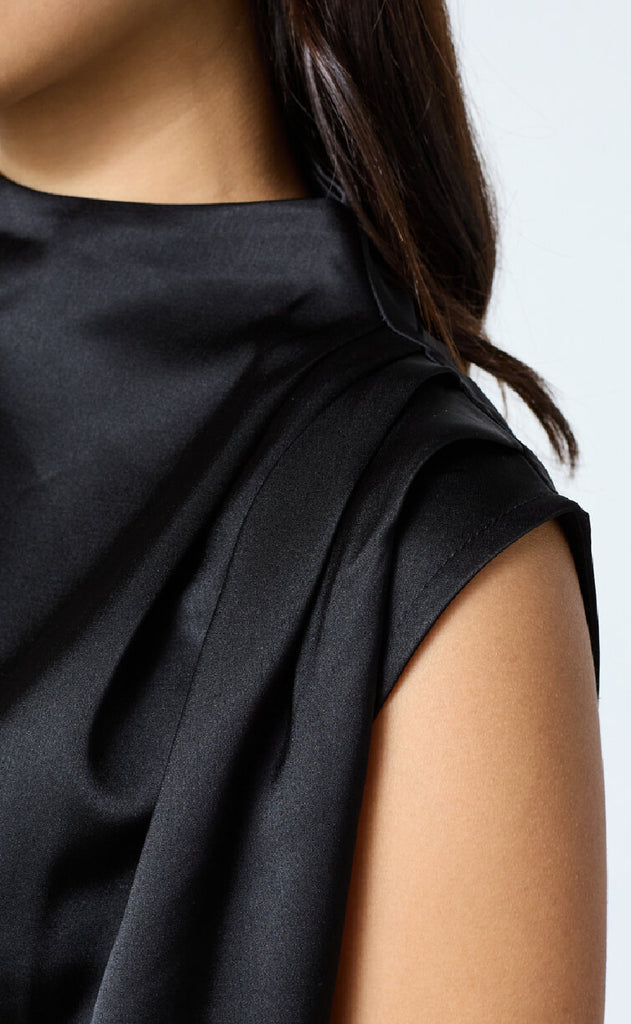 Sisters Point Top - Guto-SL - Black